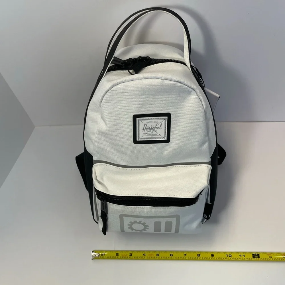 Herschel x Star Wars Metallic White Mini Backpack - Picture 8 of 9